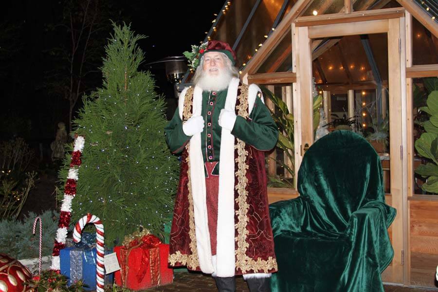 Santa in old style clothes